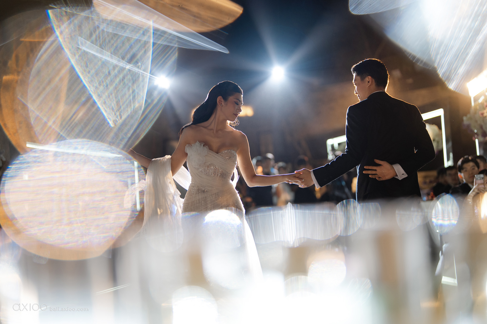 Axioo: Drama, Heat, and Romance